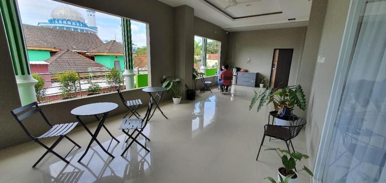 Reddoorz Plus Near Siloam Hospital Balikpapan المظهر الخارجي الصورة